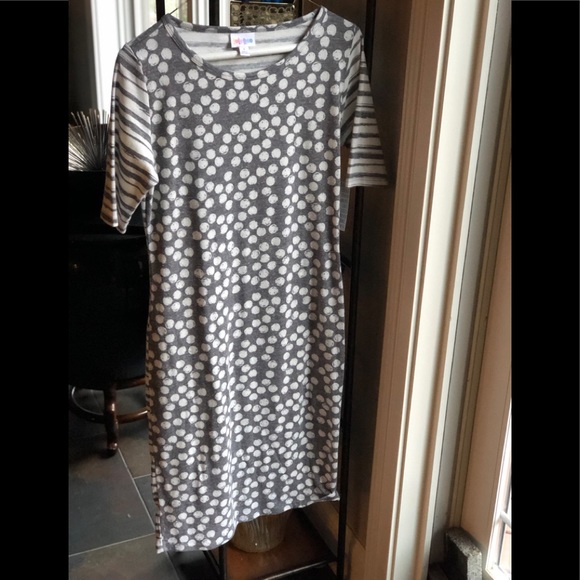 LuLaRoe Dresses & Skirts - NWT!  LulaRoe Julia Dress-Size Small